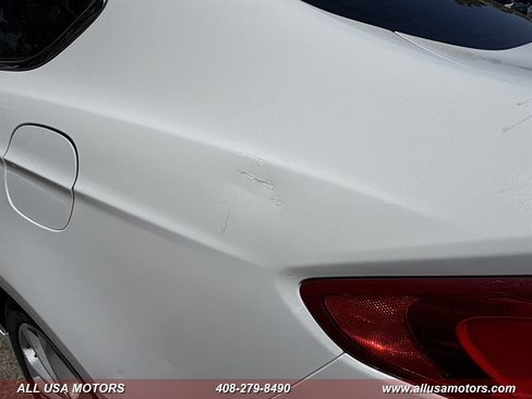 Used 2019 Ford Fusion SE FWD image 15