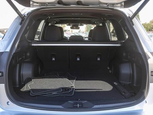 Used 2025 Subaru Forester Premium AWD/4WD image 26