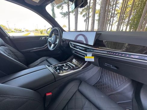 New 2026 BMW X7 xDrive40i w/ M Sport Package image 19