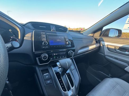 Used 2019 Honda CR-V LX image 11