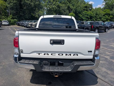 Certified 2023 Toyota Tacoma TRD Off-Road w/ Black Out Package (TMS) AWD/4WD image 6