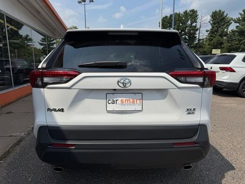 Used 2021 Toyota RAV4 XLE w/ XLE Grade Weather Package AWD/4WD image 6