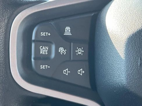 Used 2022 Ford Bronco Wildtrak image 26