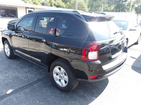 Used 2016 Jeep Compass Latitude image 6