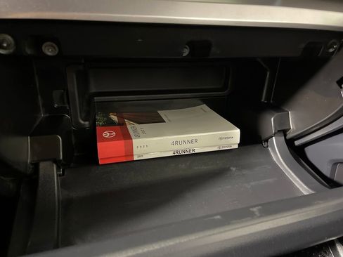 Used 2025 Toyota 4Runner SR5 image 25