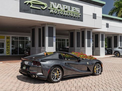 Used 2022 Ferrari 812 GTS RWD image 55