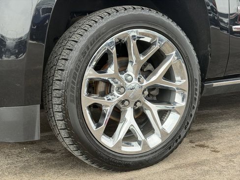 Used 2019 GMC Yukon Denali w/ Denali Ultimate Package image 28