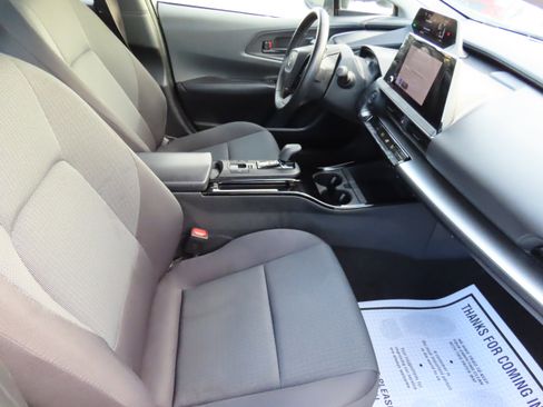 Used 2024 Toyota Prius LE image 11