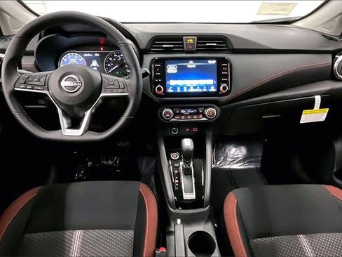New 2025 Nissan Versa SR w/ Trunk Package image 5