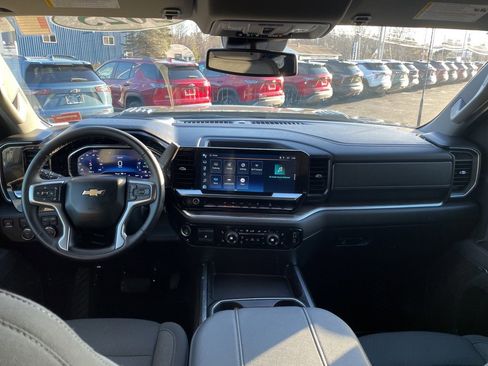 Used 2025 Chevrolet Silverado 2500 LT w/ Z71 Chrome Sport Edition image 14