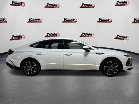 Used 2025 Hyundai Sonata SEL FWD image 4