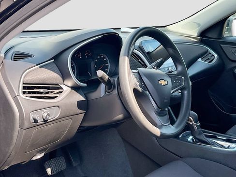 Used 2024 Chevrolet Malibu LS FWD image 9