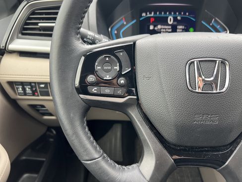 Used 2023 Honda Odyssey Touring image 19