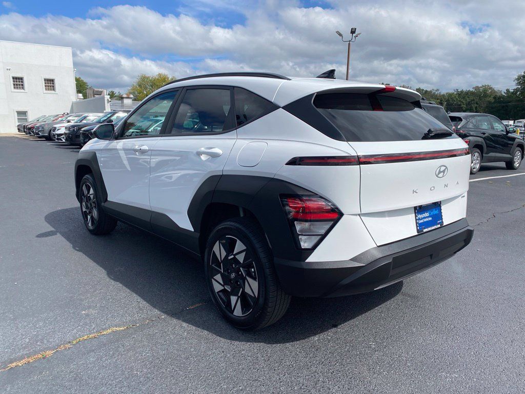 Certified 2024 Hyundai Kona SEL AWD/4WD image 6