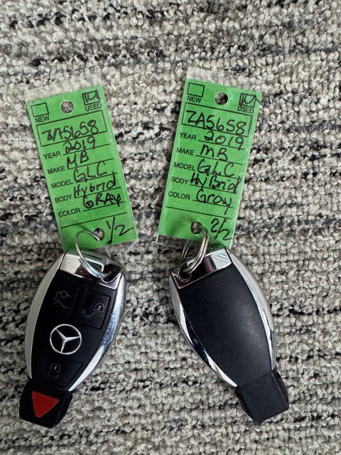 Used 2019 Mercedes-Benz GLC 350e 4MATIC image 40