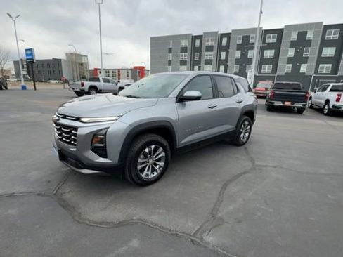 Certified 2025 Chevrolet Equinox LT image 4