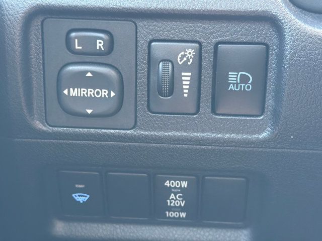 Used 2021 Toyota 4Runner SR5 Premium w/ Moonroof Package AWD/4WD image 34