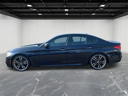 Used 2018 BMW M550i xDrive image 2
