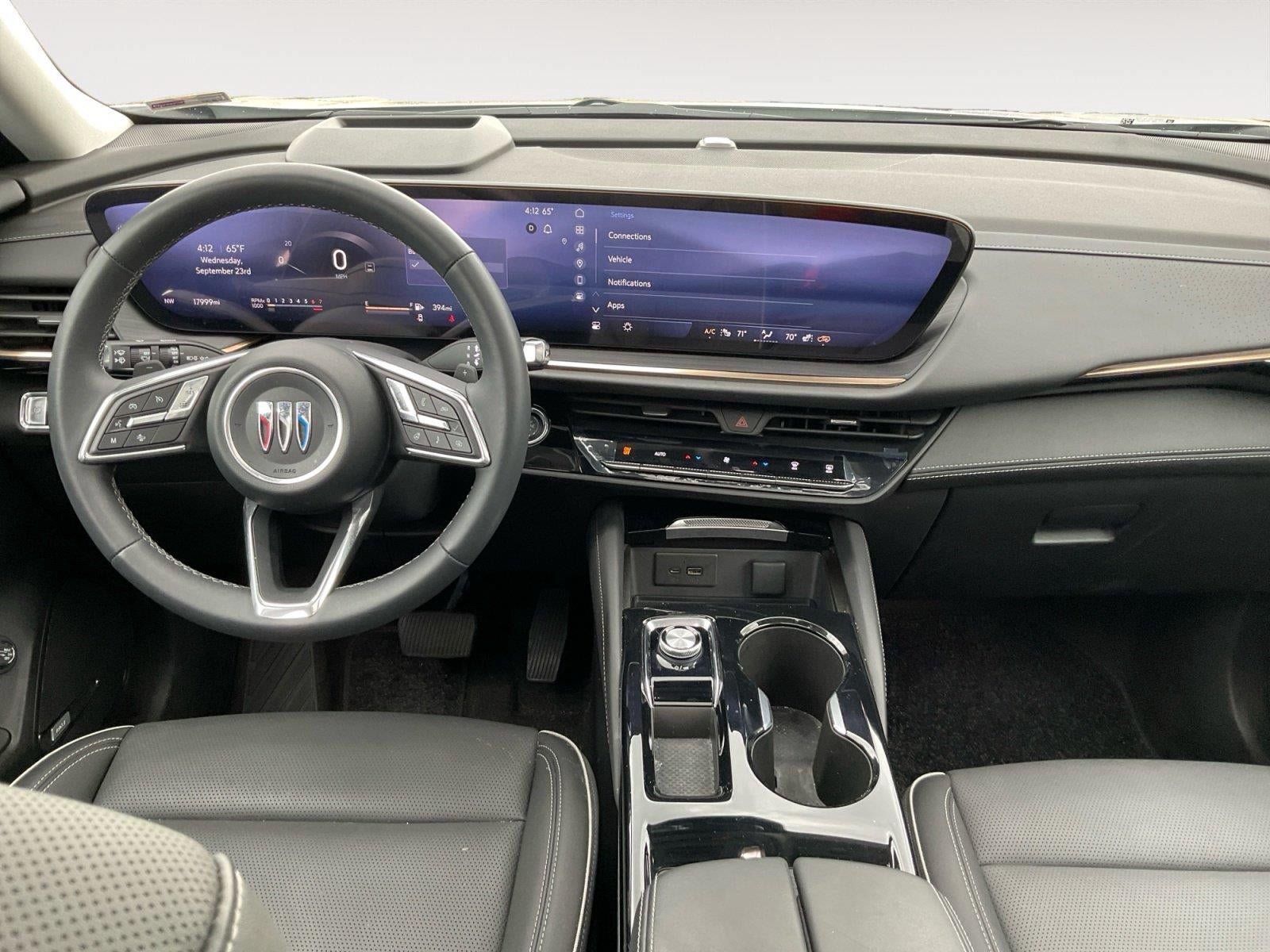 Used 2025 Buick Envision Avenir AWD/4WD image 10