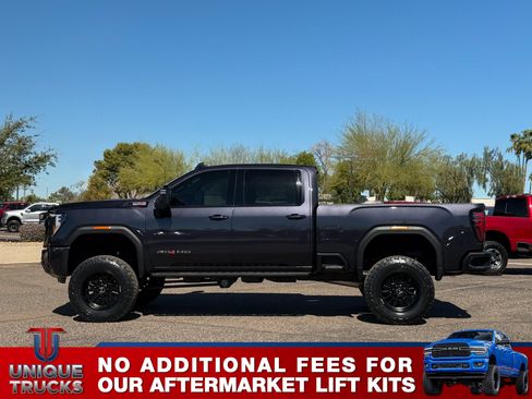 Used 2025 GMC Sierra 2500 AT4 w/ AT4 Premium Plus Package AWD/4WD image 12