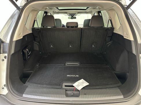 Certified 2022 Nissan Rogue SL w/ SL Premium Package image 25