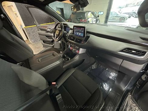 Used 2023 GMC Yukon SLE w/ Gmc Pro Safety Plus Package AWD/4WD image 22