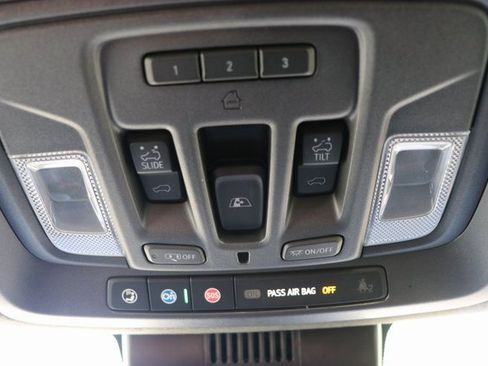 Used 2024 GMC Sierra 2500 Denali Ultimate image 30