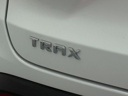 Used 2025 Chevrolet Trax ACTIV w/ Driver Confidence Package FWD image 20