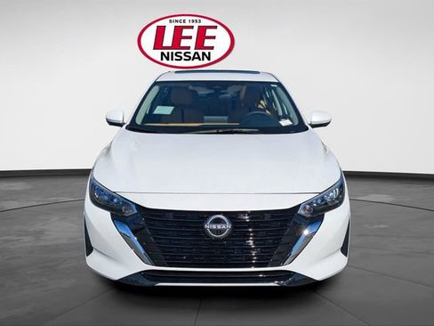 New 2025 Nissan Sentra SV w/ SV Premium Package FWD image 8