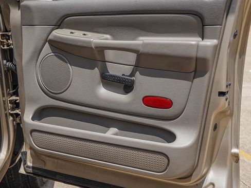 Used 2005 Dodge Ram 1500 Truck SLT image 40