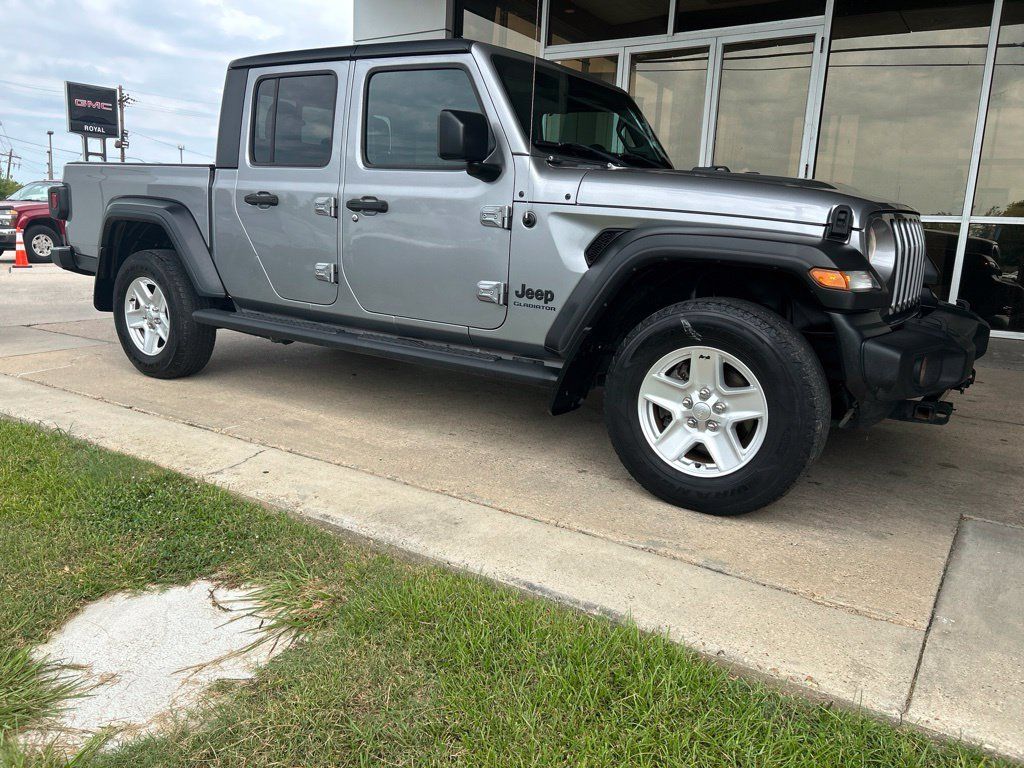 Used 2020 Jeep Gladiator Sport w/ Quick Order Package 24S AWD/4WD image 2