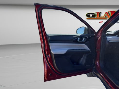 New 2026 Jeep Compass Limited image 12