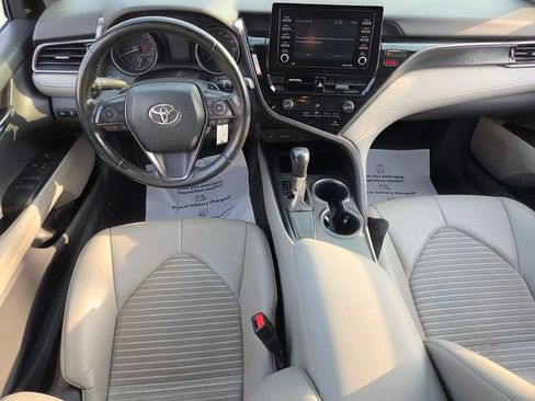Used 2021 Toyota Camry SE FWD image 8