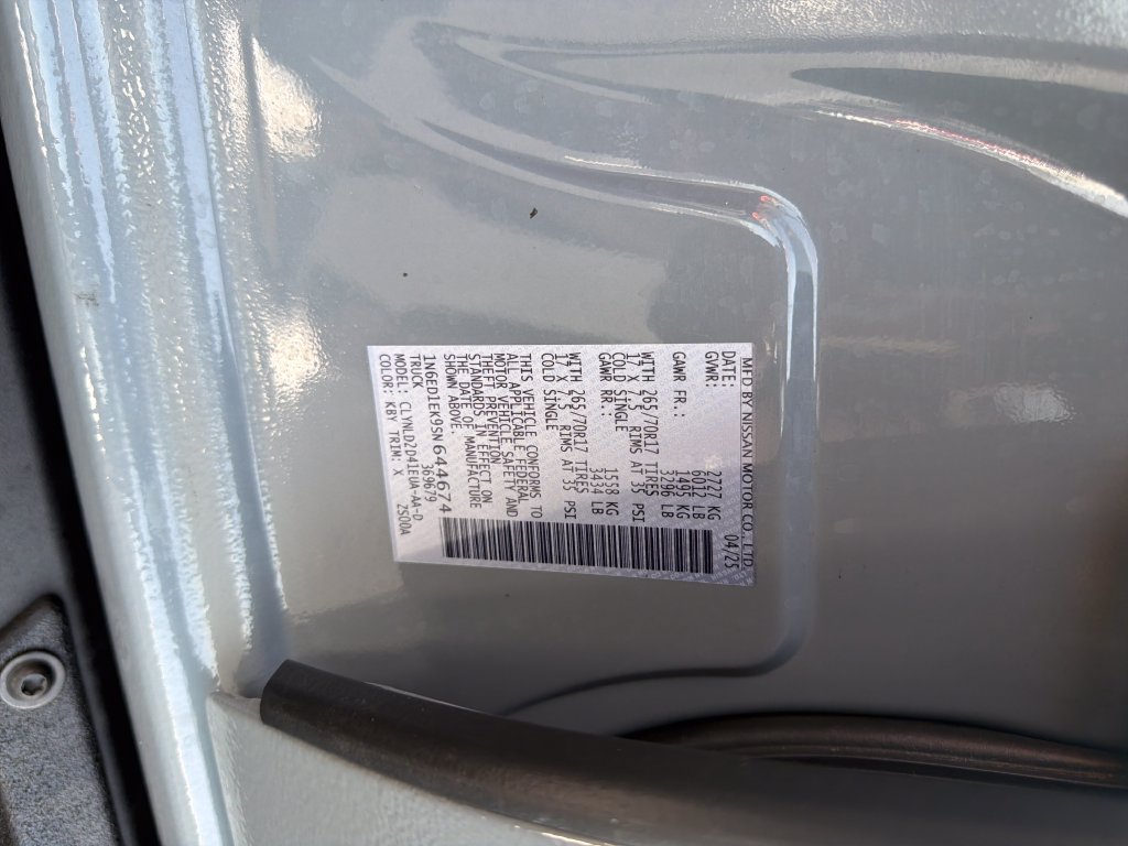 Used 2025 Nissan Frontier PRO-4X AWD/4WD image 24