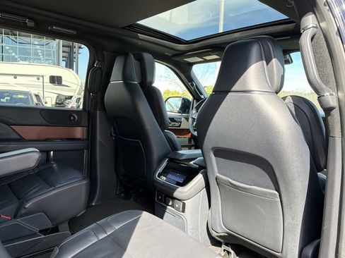 Used 2024 Lincoln Navigator Reserve AWD/4WD image 26