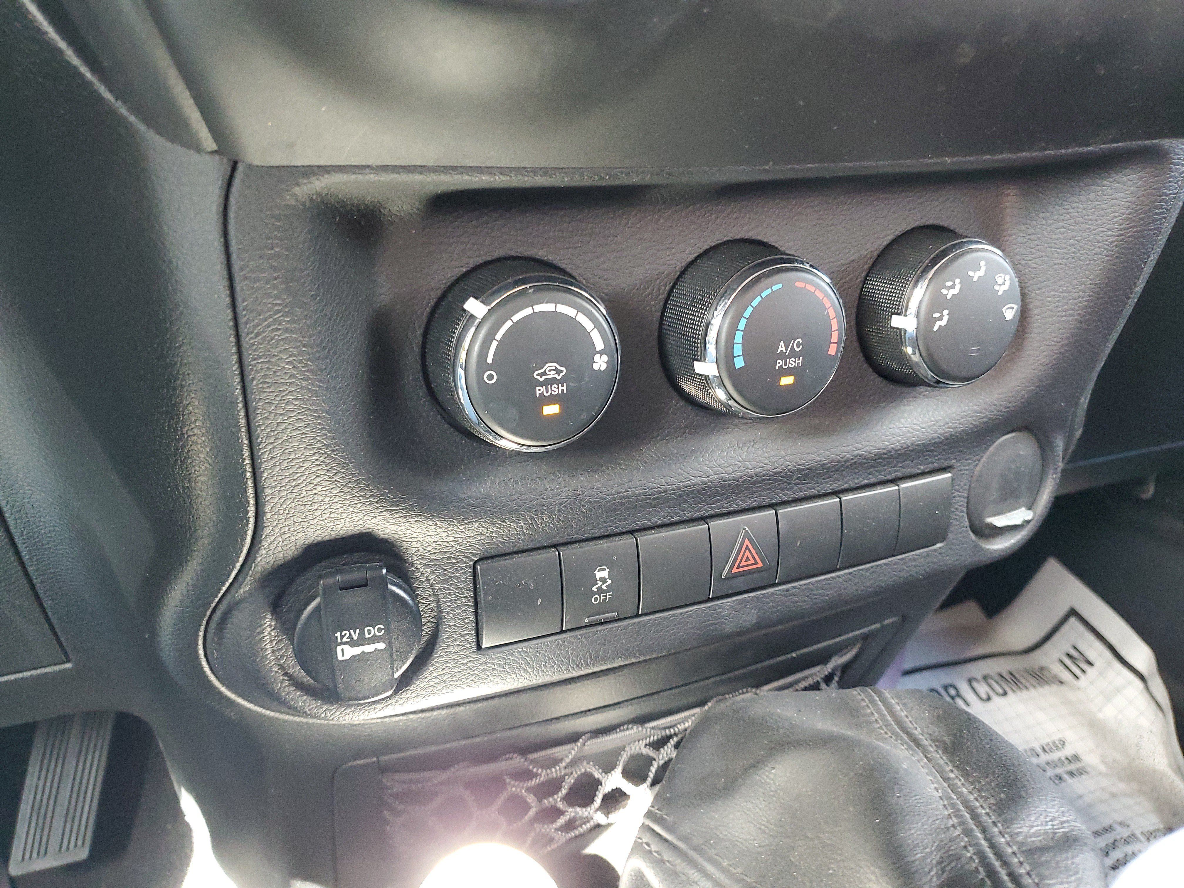 Used 2017 Jeep Wrangler Sport AWD/4WD image 17