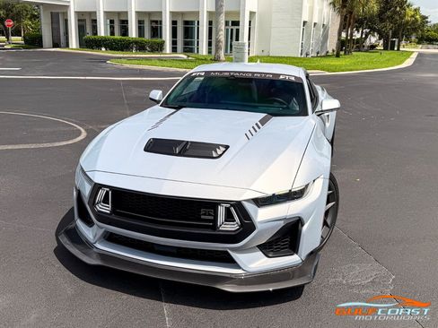Used 2025 Ford Mustang GT Premium w/ GT Performance Package RWD image 7