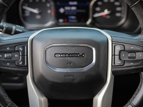 Used 2021 GMC Yukon XL Denali w/ Denali Premium Package AWD/4WD image 36