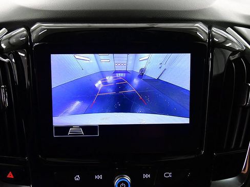Used 2021 Chevrolet Traverse LT AWD/4WD image 24