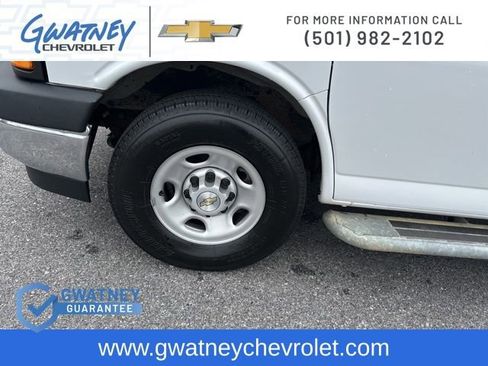 Used 2023 Chevrolet Express 2500 w/ Driver Convenience Package image 14