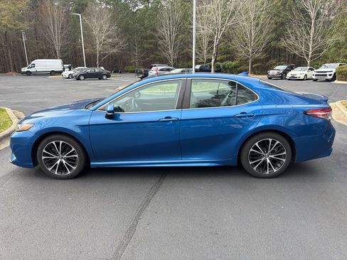 Used 2019 Toyota Camry SE image 14