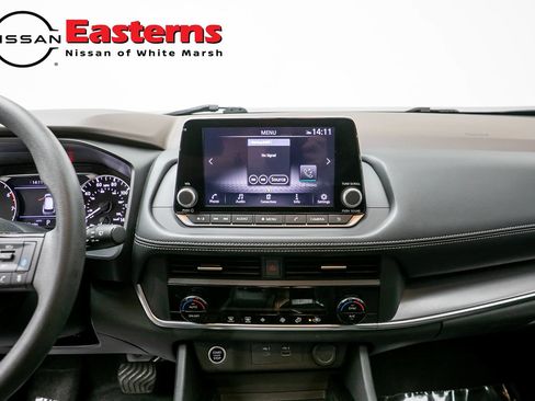 Used 2023 Nissan Rogue SV AWD/4WD image 12