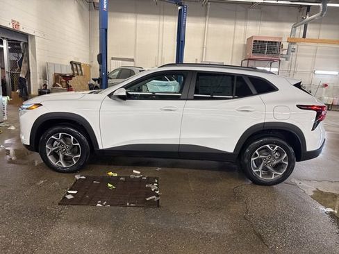 New 2026 Chevrolet Trax LT FWD image 3