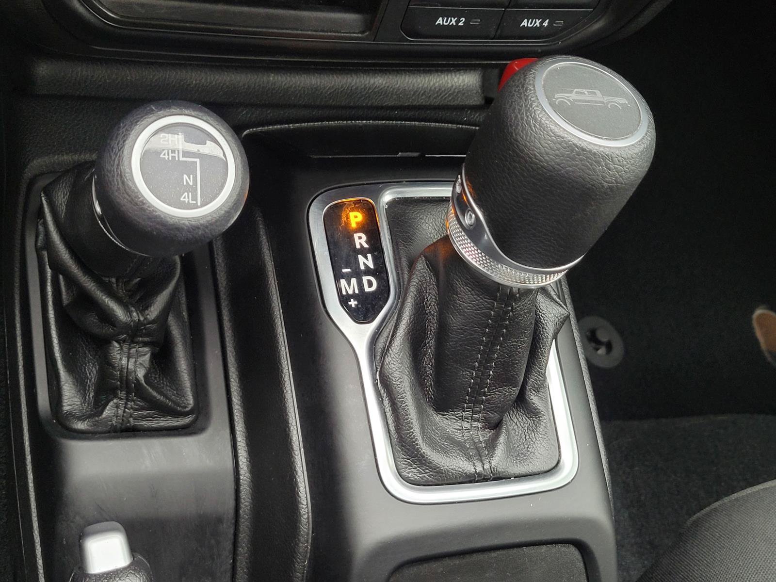 Used 2022 Jeep Gladiator Sport AWD/4WD image 14