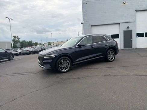 Used 2025 Genesis GV70 2.5T AWD/4WD image 17
