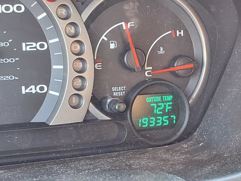 Used 2005 Honda Pilot EX-L image 10