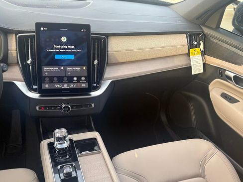 New 2026 Volvo XC90 B6 Plus image 12