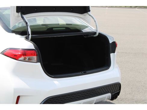 Used 2020 Toyota Corolla SE image 28