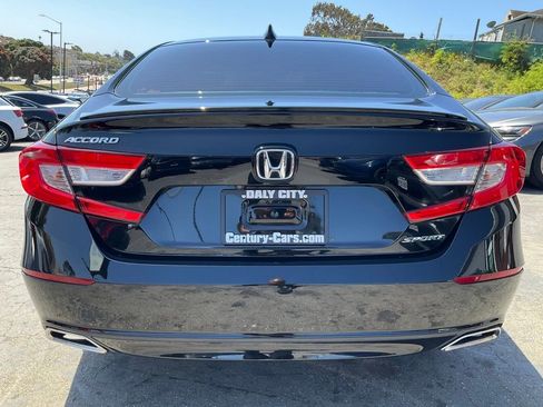 Used 2020 Honda Accord Sport image 4