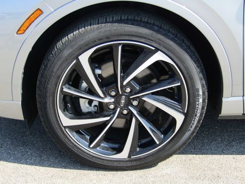 Used 2024 Lincoln Corsair Grand Touring AWD/4WD image 13